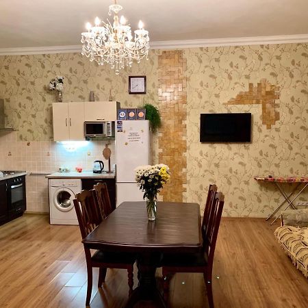 Apartment On Zhukovskogo Одесса Экстерьер фото