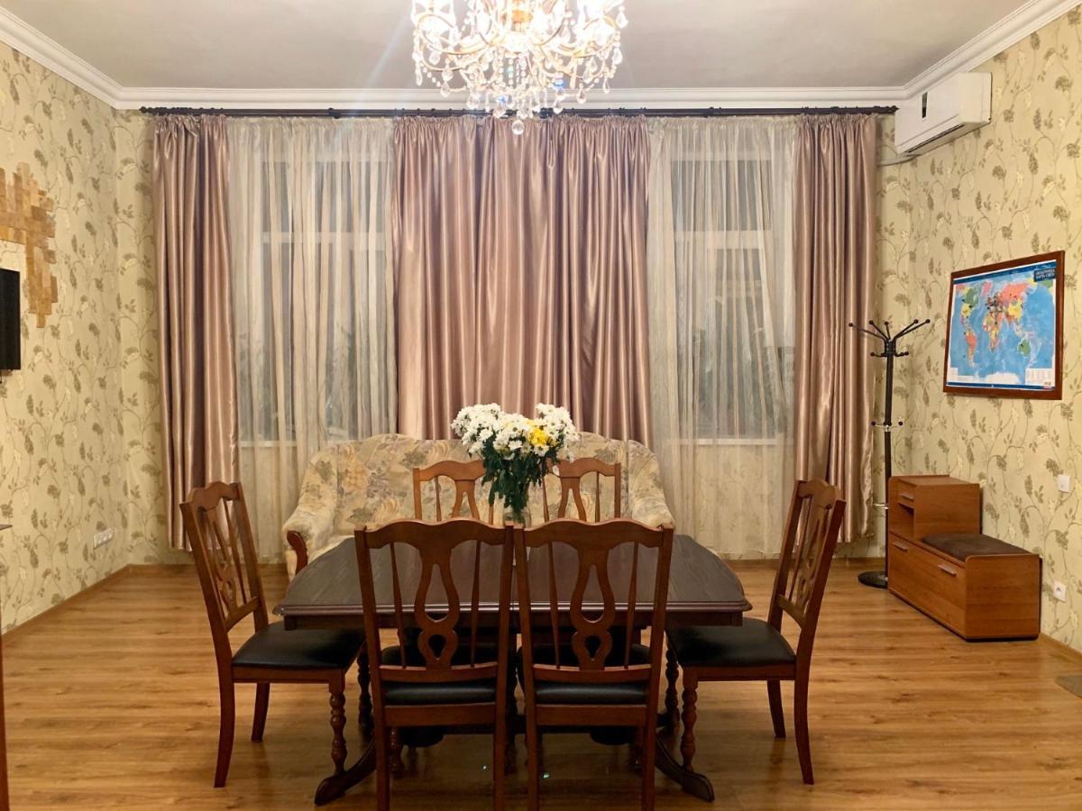 Apartment On Zhukovskogo Одесса Экстерьер фото