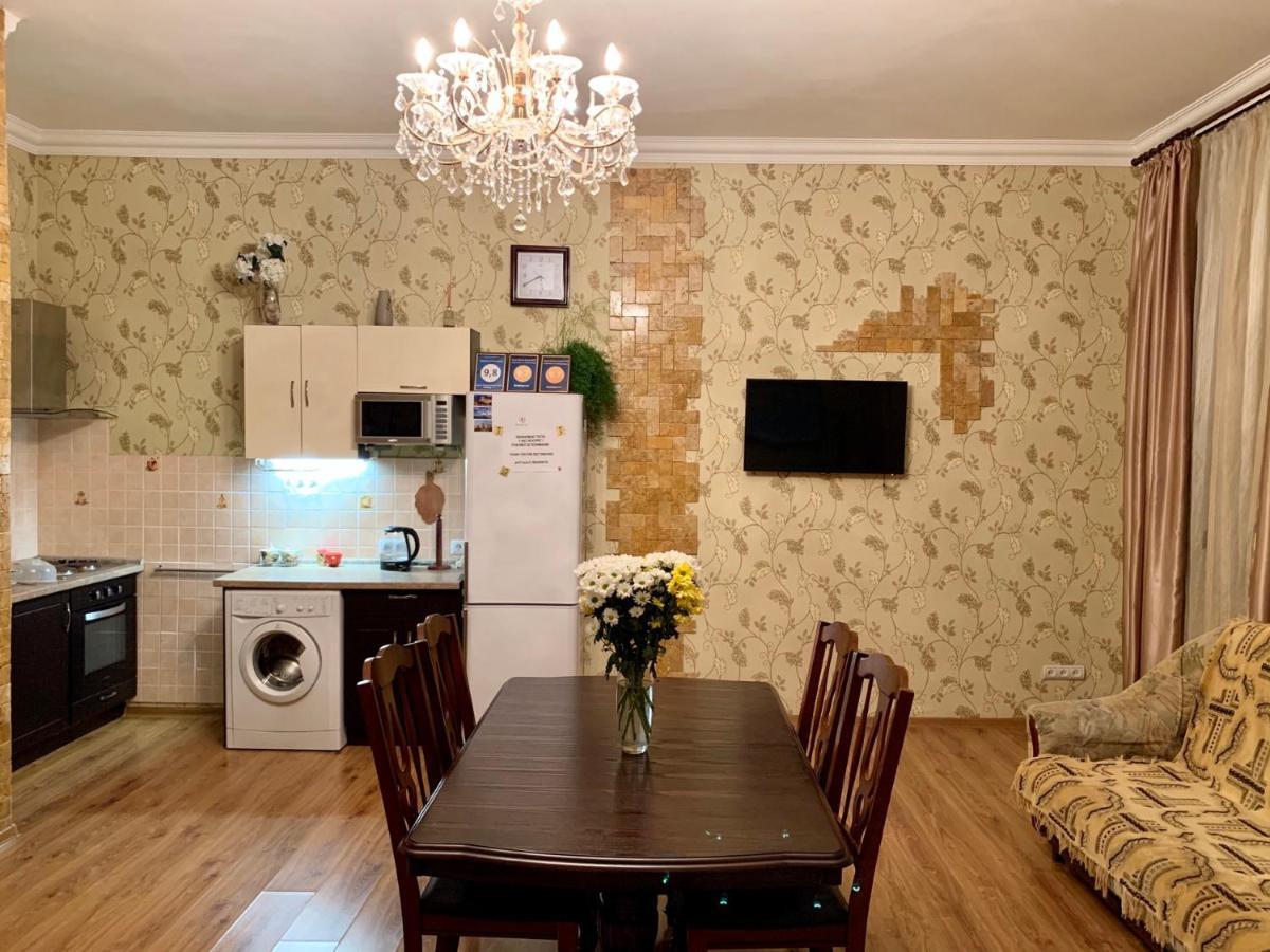 Apartment On Zhukovskogo Одесса Экстерьер фото
