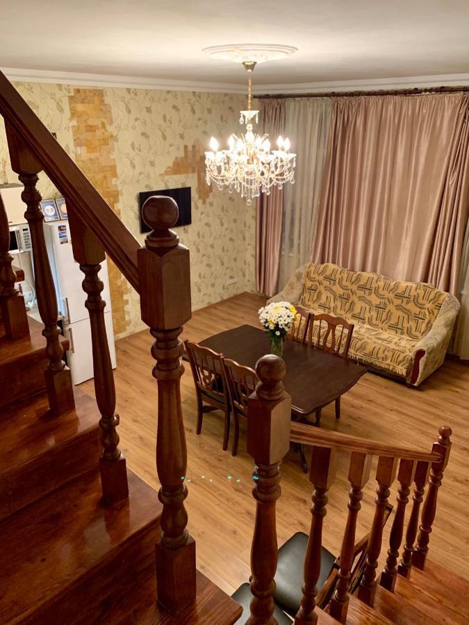 Apartment On Zhukovskogo Одесса Экстерьер фото